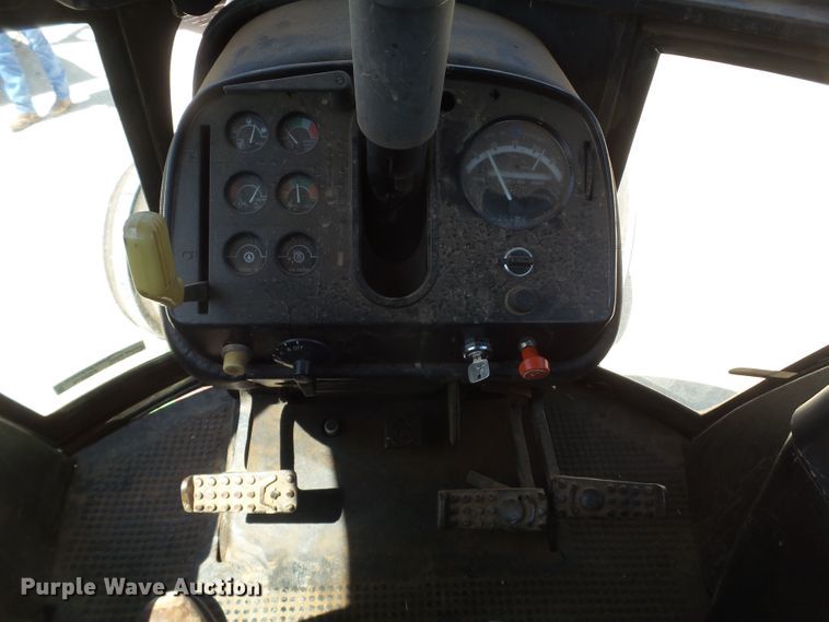 image for item FS9576 1978 John Deere 4440 tractor