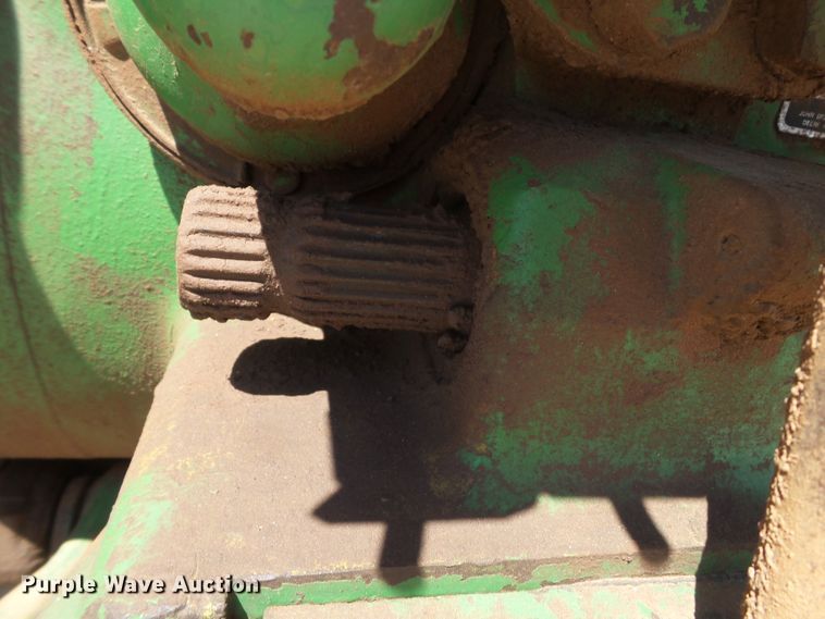 image for item FS9576 1978 John Deere 4440 tractor