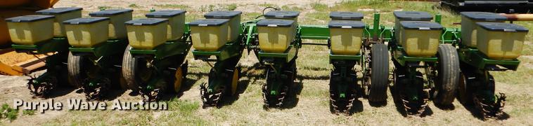 image for item FT9516 John Deere 7000 no-till planter