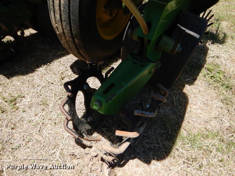 image for item FT9516 John Deere 7000 no-till planter