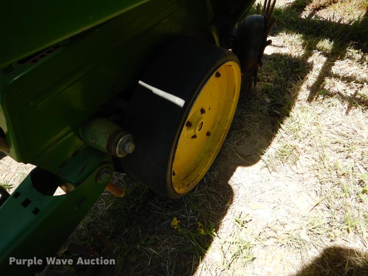 image for item FT9516 John Deere 7000 no-till planter