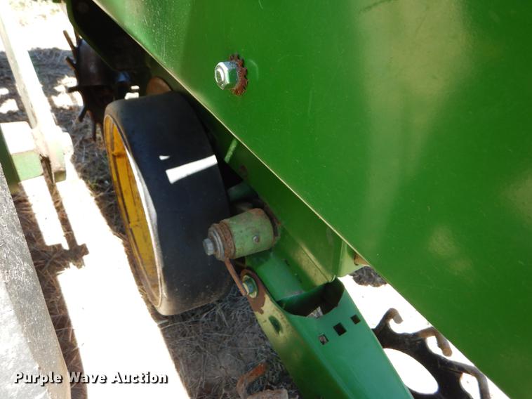image for item FT9516 John Deere 7000 no-till planter