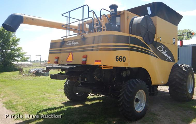 image for item FT9544 2003 Challenger 660 combine