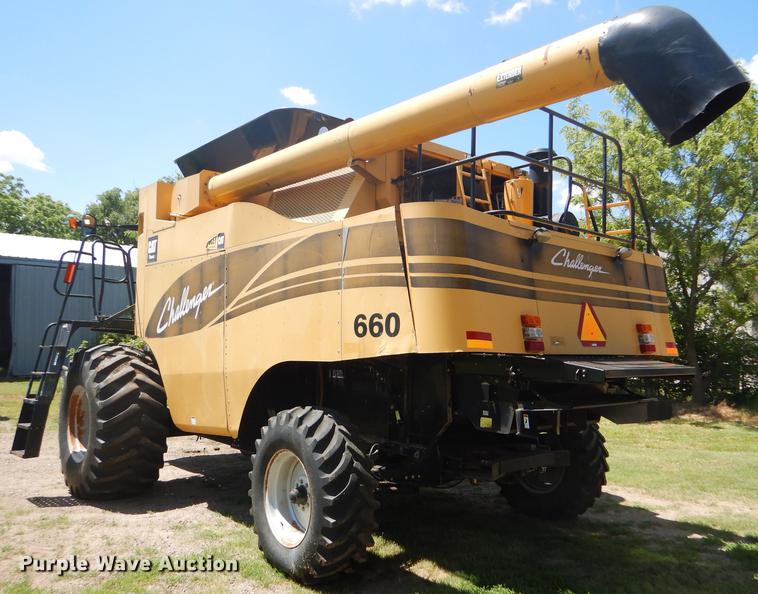 image for item FT9544 2003 Challenger 660 combine