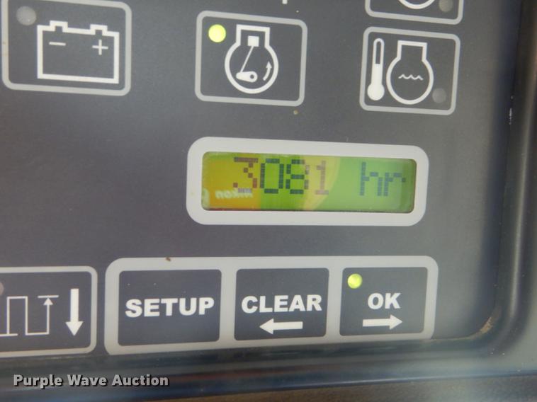 image for item FT9544 2003 Challenger 660 combine