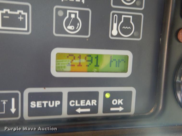 image for item FT9544 2003 Challenger 660 combine