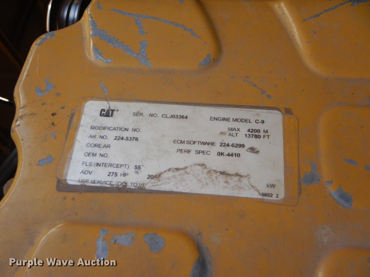 image for item FT9544 2003 Challenger 660 combine