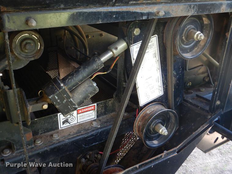 image for item FT9544 2003 Challenger 660 combine