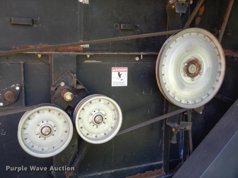 image for item FT9544 2003 Challenger 660 combine