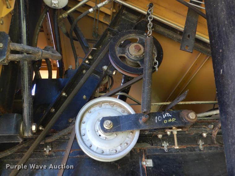 image for item FT9544 2003 Challenger 660 combine