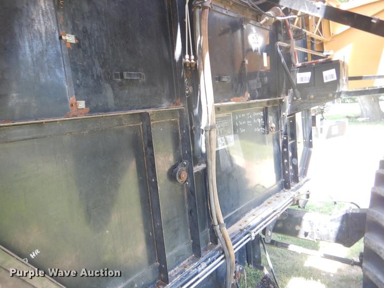 image for item FT9544 2003 Challenger 660 combine