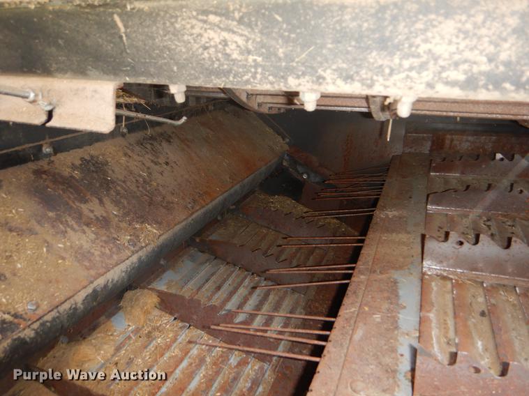 image for item FT9544 2003 Challenger 660 combine