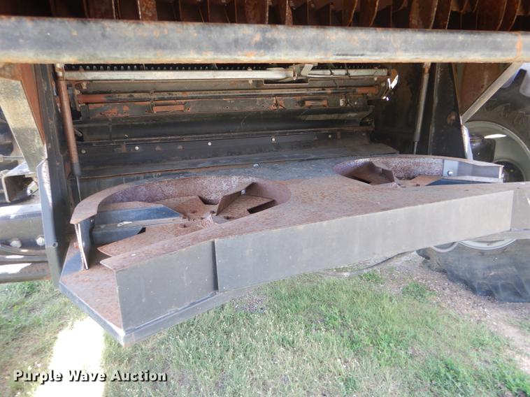 image for item FT9544 2003 Challenger 660 combine