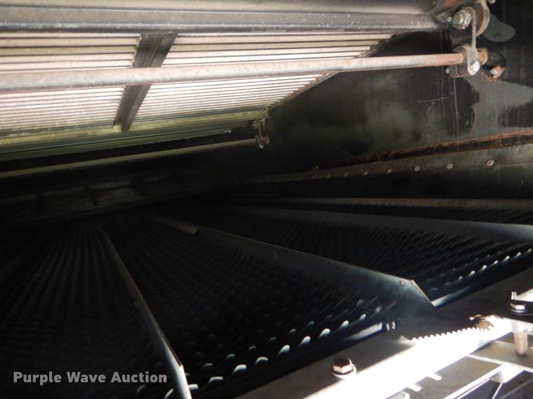 image for item FT9544 2003 Challenger 660 combine