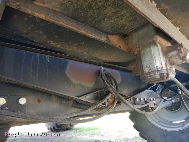 image for item FT9544 2003 Challenger 660 combine