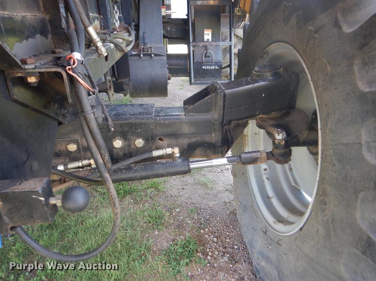 image for item FT9544 2003 Challenger 660 combine