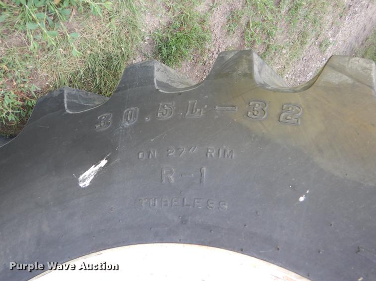 image for item FT9544 2003 Challenger 660 combine