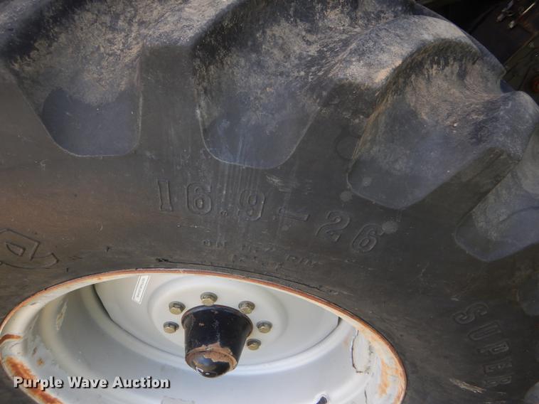 image for item FT9544 2003 Challenger 660 combine