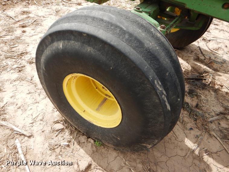 image for item FT9599 1980 John Deere 4840 tractor