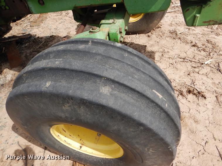 image for item FT9599 1980 John Deere 4840 tractor