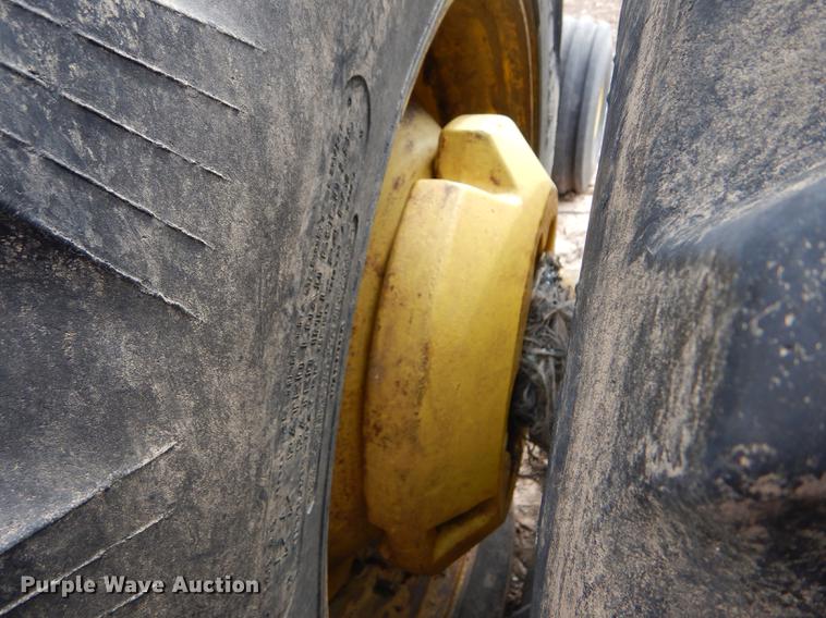 image for item FT9599 1980 John Deere 4840 tractor