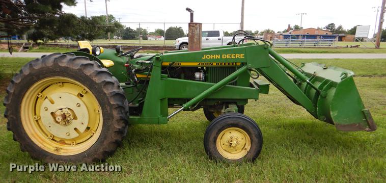 image for item FT9617 1973 John Deere 2030 tractor