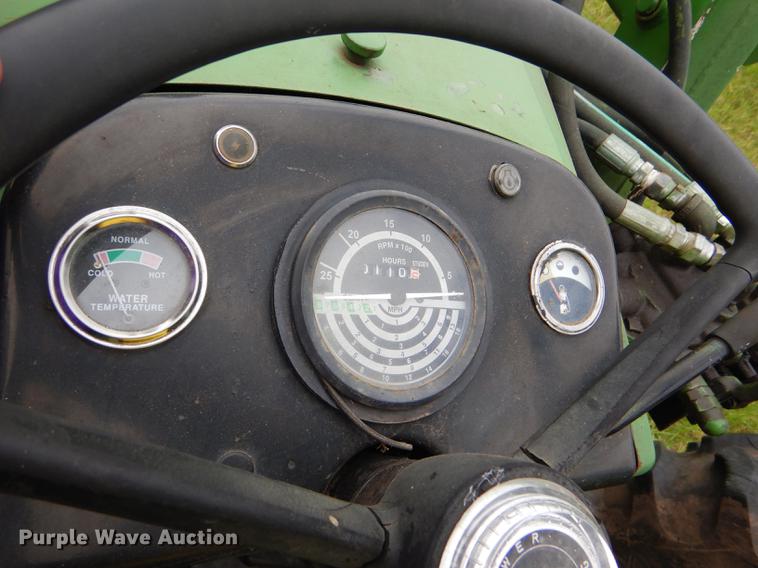 image for item FT9617 1973 John Deere 2030 tractor