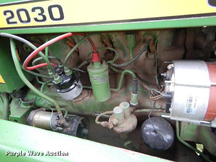 image for item FT9617 1973 John Deere 2030 tractor