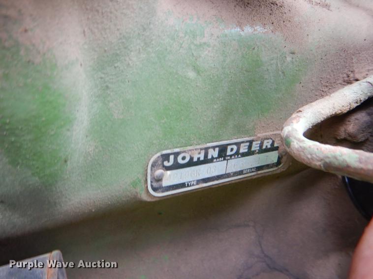 image for item FT9617 1973 John Deere 2030 tractor