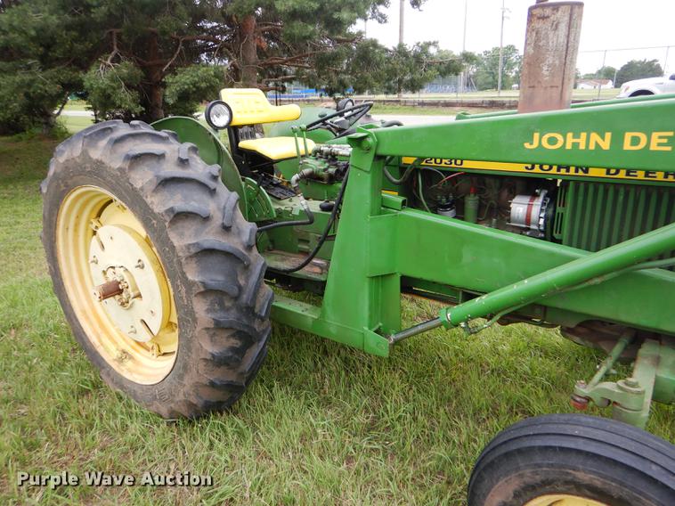 image for item FT9617 1973 John Deere 2030 tractor