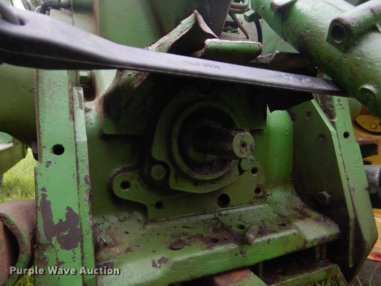 image for item FT9617 1973 John Deere 2030 tractor