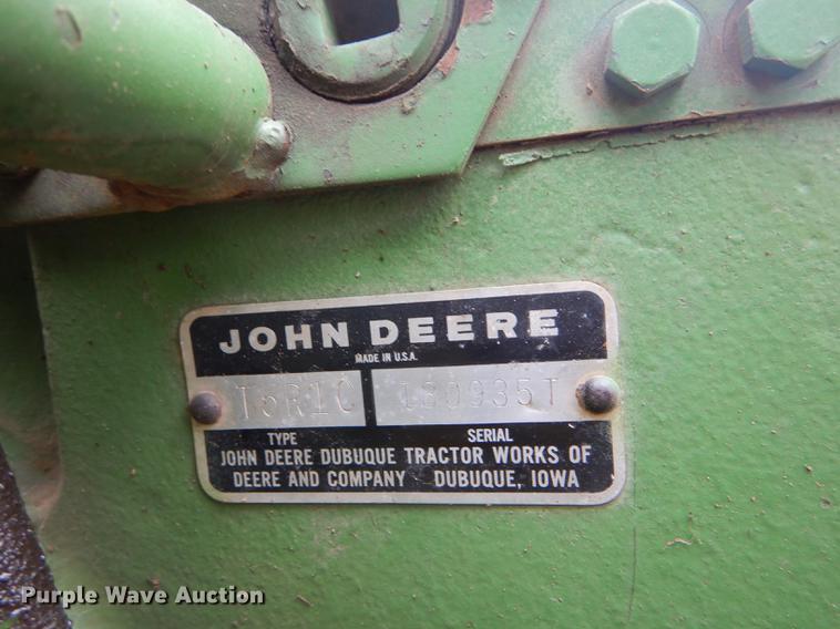 image for item FT9617 1973 John Deere 2030 tractor