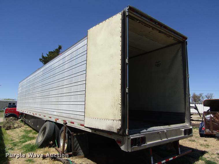image for item DB4936 2000 Utility refrigerated van trailer