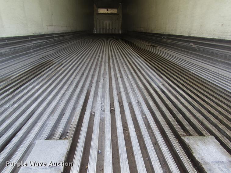 image for item DB4936 2000 Utility refrigerated van trailer