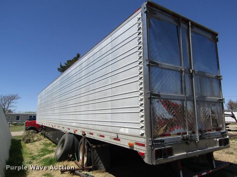 image for item DB4936 2000 Utility refrigerated van trailer