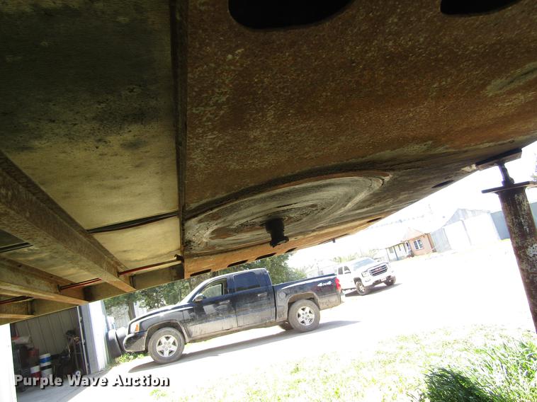 image for item DB4936 2000 Utility refrigerated van trailer