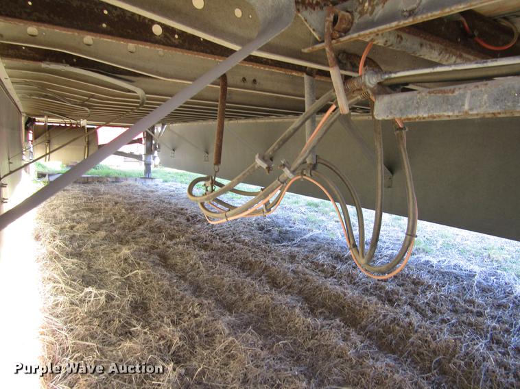 image for item DB4936 2000 Utility refrigerated van trailer