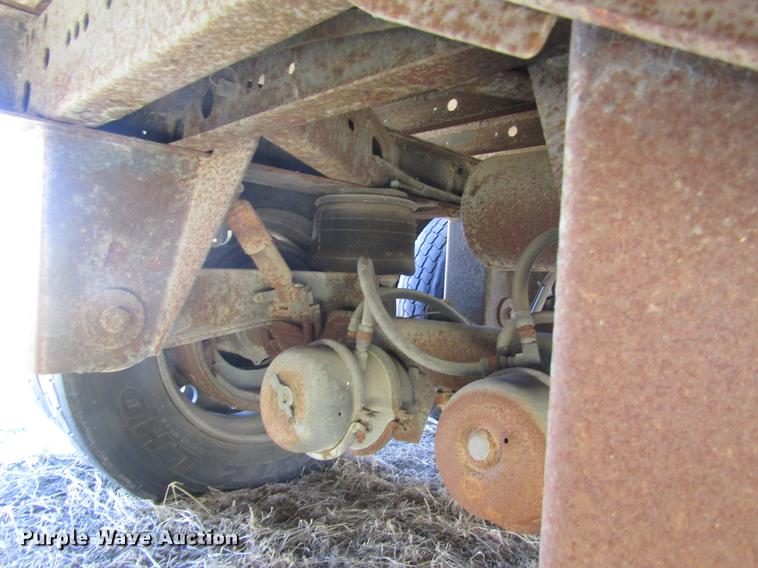 image for item DB4936 2000 Utility refrigerated van trailer