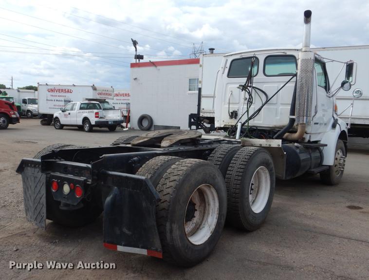 image for item DC4546 2003 Sterling DS-999 semi truck