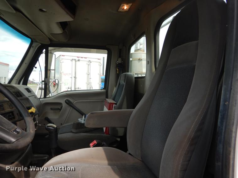 image for item DC4546 2003 Sterling DS-999 semi truck