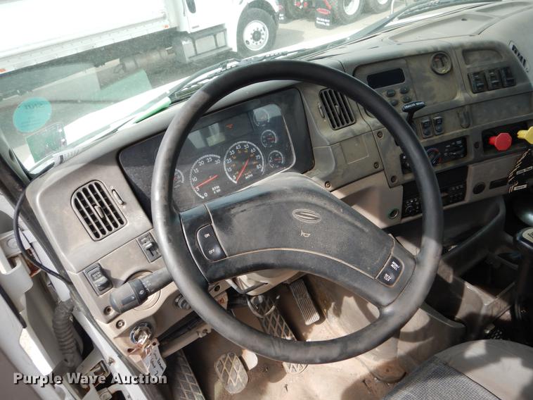 image for item DC4546 2003 Sterling DS-999 semi truck
