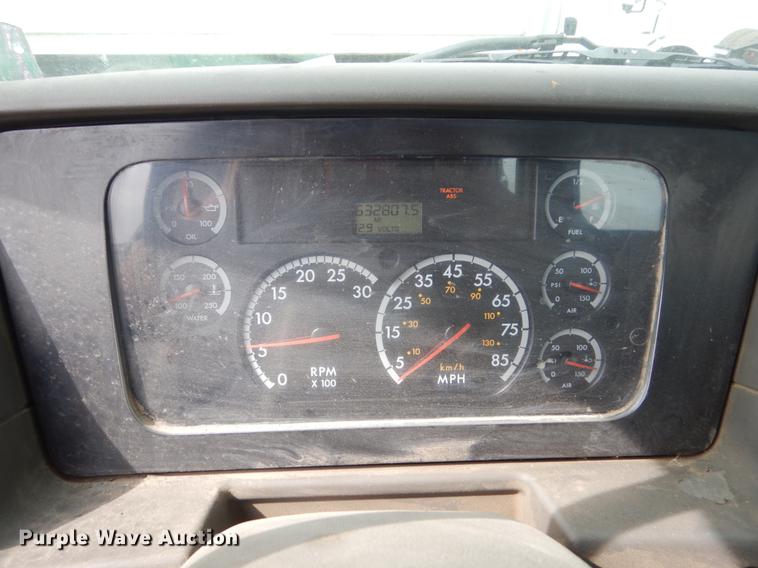 image for item DC4546 2003 Sterling DS-999 semi truck