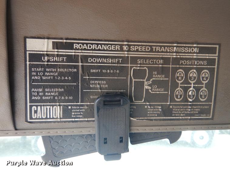 image for item DC4546 2003 Sterling DS-999 semi truck