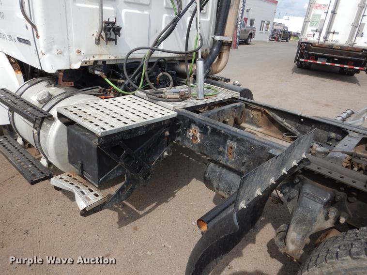 image for item DC4546 2003 Sterling DS-999 semi truck