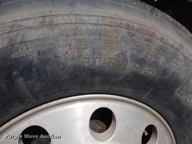 image for item DC4546 2003 Sterling DS-999 semi truck