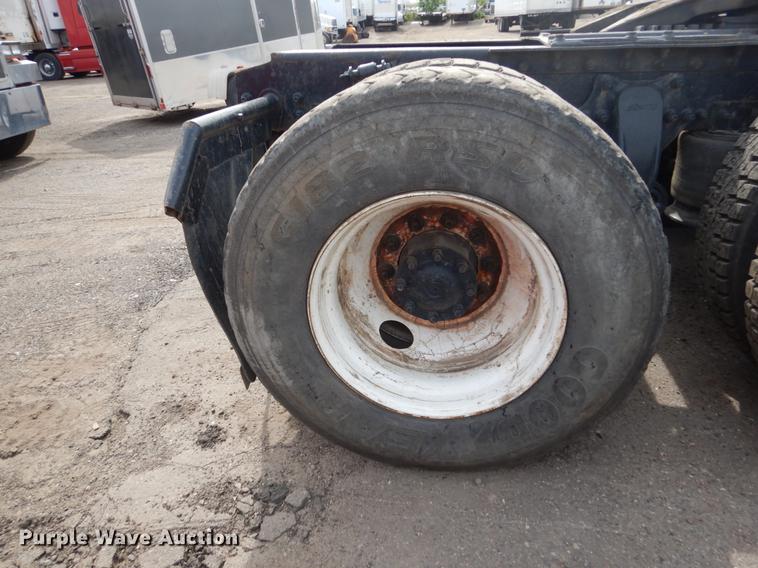 image for item DC4546 2003 Sterling DS-999 semi truck