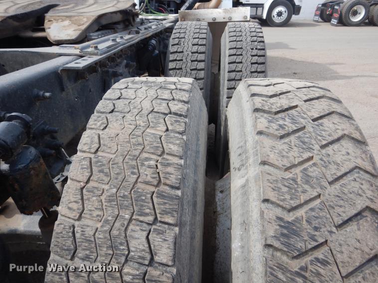 image for item DC4546 2003 Sterling DS-999 semi truck