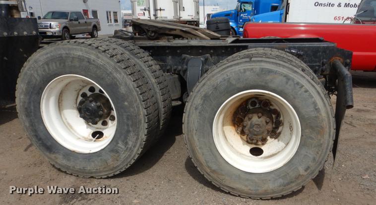 image for item DC4546 2003 Sterling DS-999 semi truck