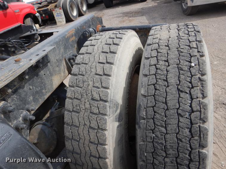 image for item DC4546 2003 Sterling DS-999 semi truck