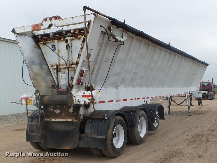 image for item DC4554 2006 Trail King OLB343HV belt trailer